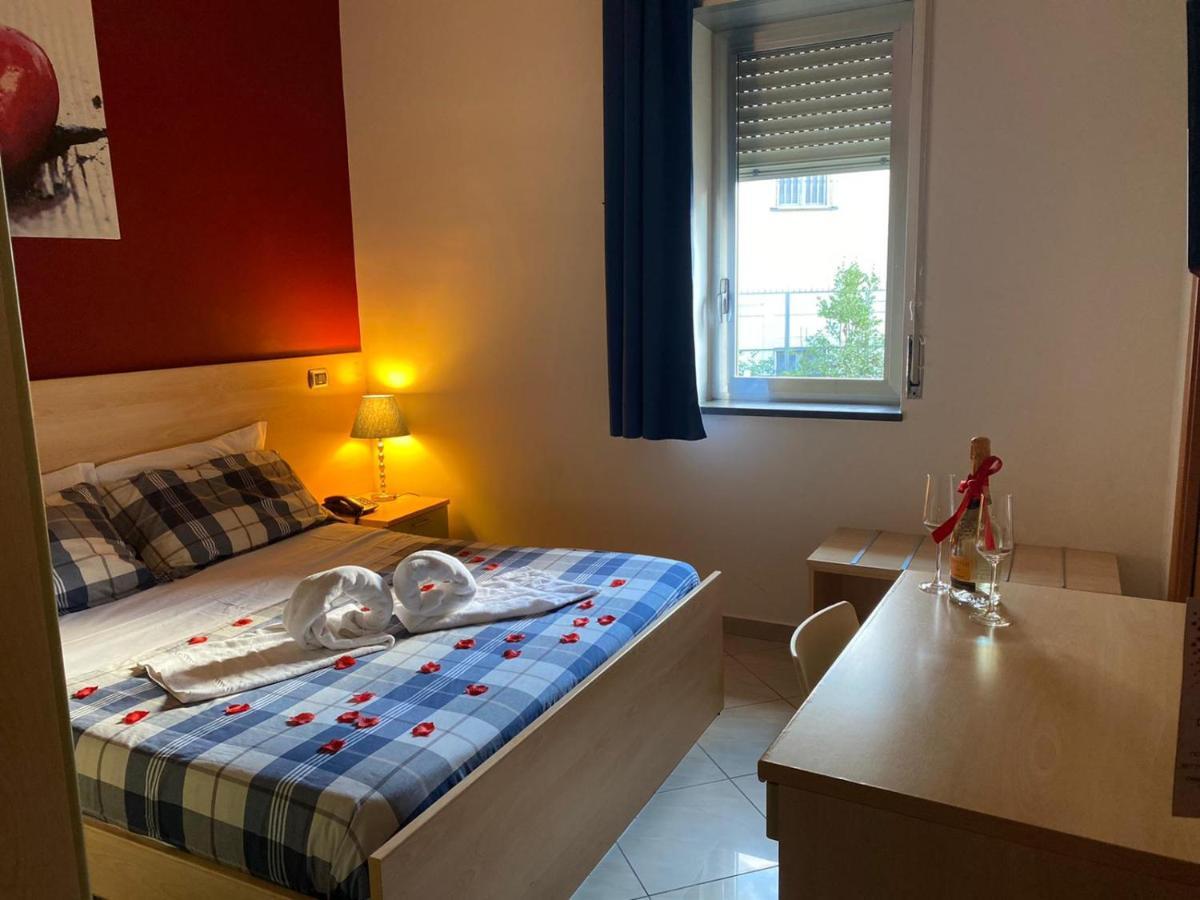 Central Room Fortuna Помпей Екстериор снимка