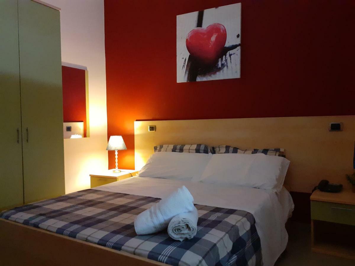Central Room Fortuna Помпей Екстериор снимка